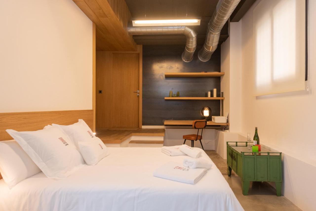 Petit Luxe Loft Appartement Terrassa Buitenkant foto